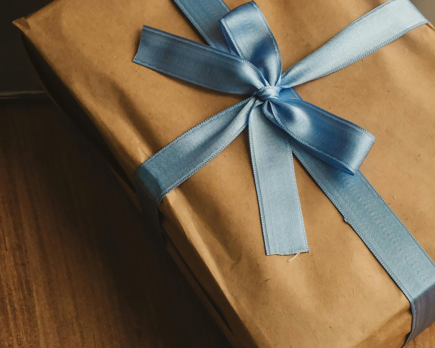 What to gift someone who has everything? - Gordina