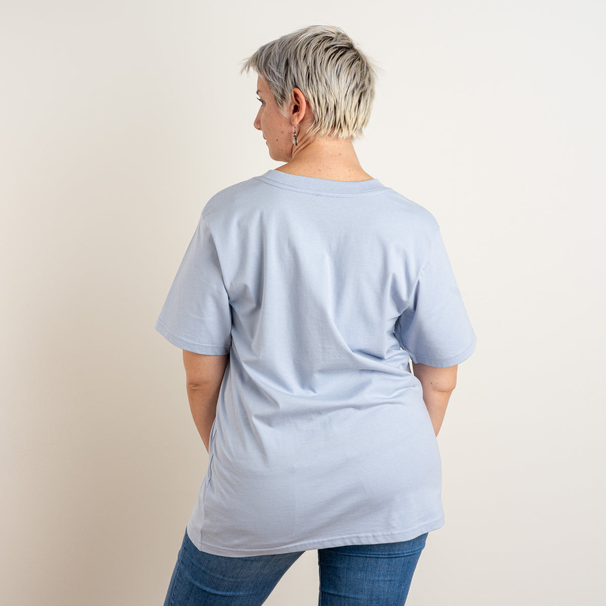 Rear three-quarter view of the Powder women’s T-shirt from Gordina’s La Bailarina design.