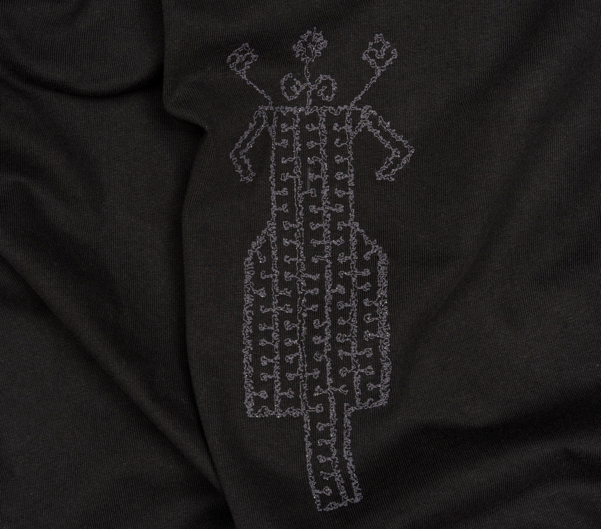 Wider embroidery detail on The Ward Faded Coal women’s T-shirt